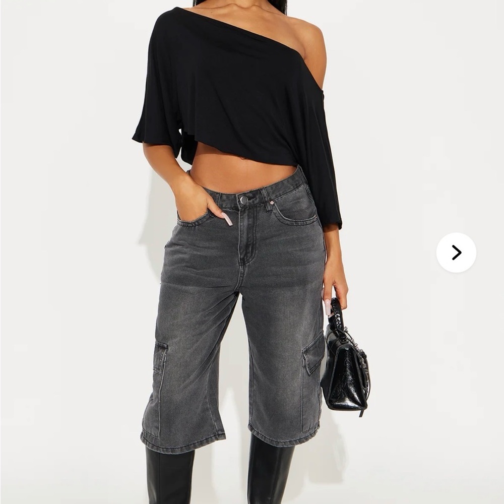 Fashion Nova Black and Gray Cropped Cargo Pants